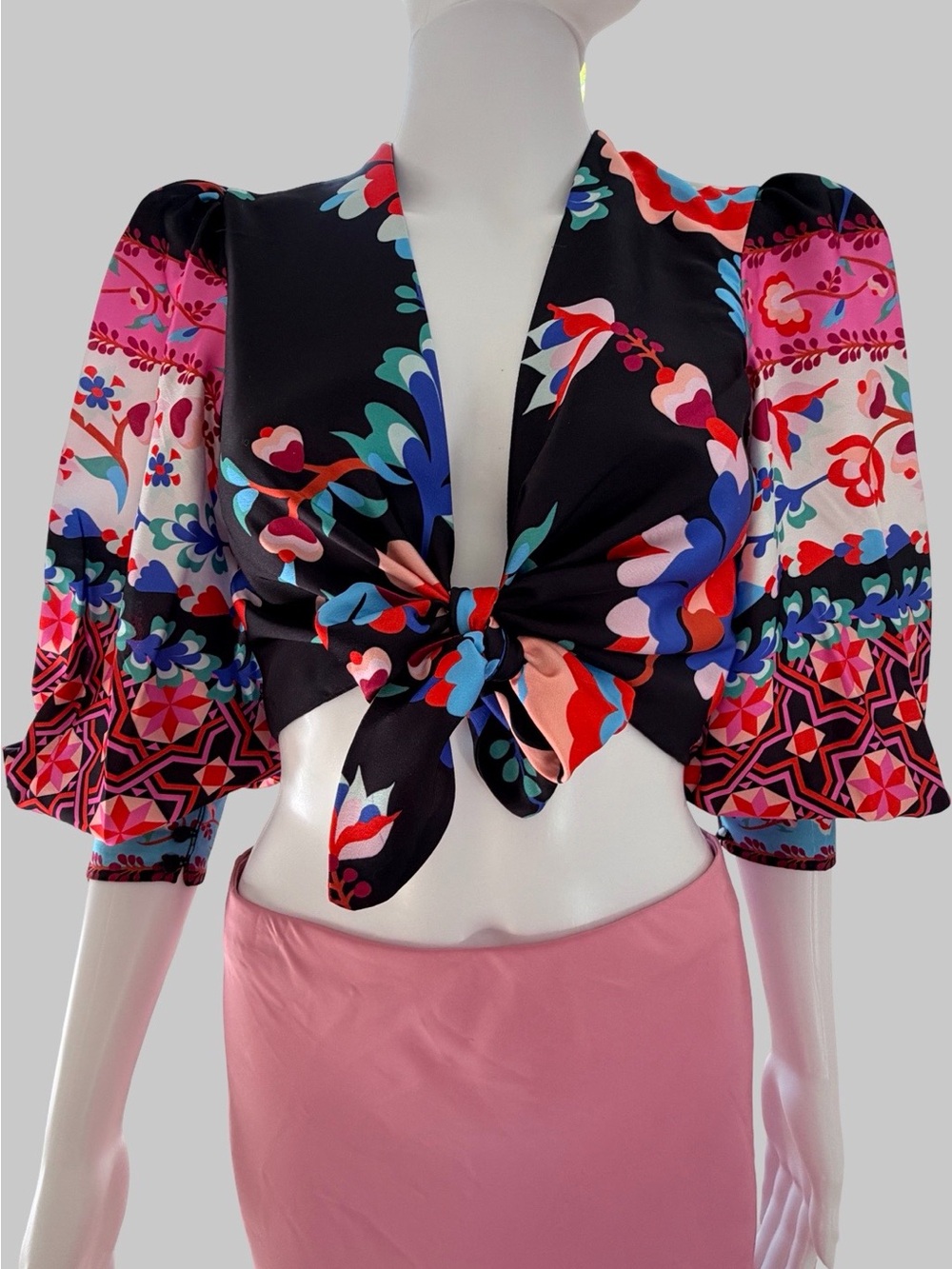 PatBO Black Floral Tie-Front Crop Top with Pink, Red & Blue Accents 🌸
